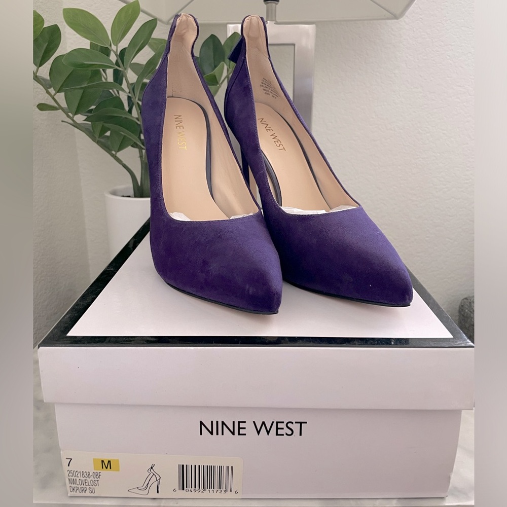 NIB Nine West Lovelost Dark Purple Suede 7M